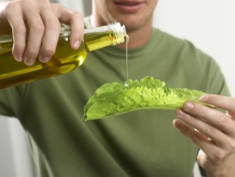 Dùng sai các loại dầu cũng khiến bạn tăng cân thay vì giảm cân