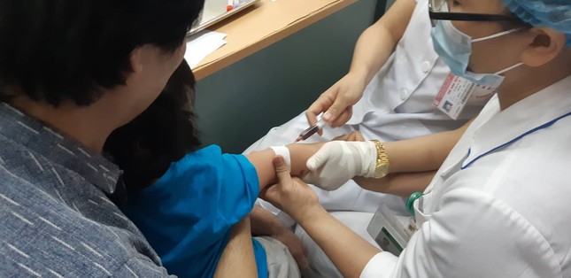 'Ăn thịt bẩn, gà thối': 400 trẻ Bắc Ninh về Hà Nội xét nghiệm bệnh ảnh 3