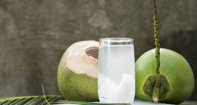 Quả dừa: 'Thần dược' trị tiểu đường, tốt cho xương, giải say nắng nóng ảnh 1