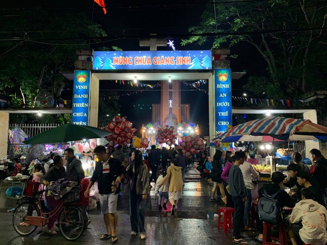 Cả nước tưng bừng đón chào Giáng sinh 2020 ảnh 74