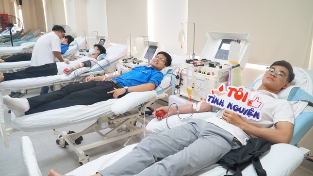 Thanh niên Huế hiến tiểu cầu cho bệnh nhi được phẫu thuật tim miễn phí ảnh 11