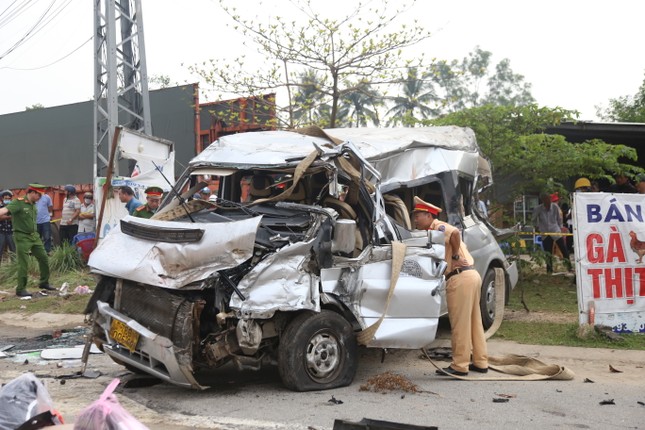Vụ tai nạn giao thông kinh hoàng ở Quảng Nam: Nạn nhân thứ 9 tử vong ảnh 2