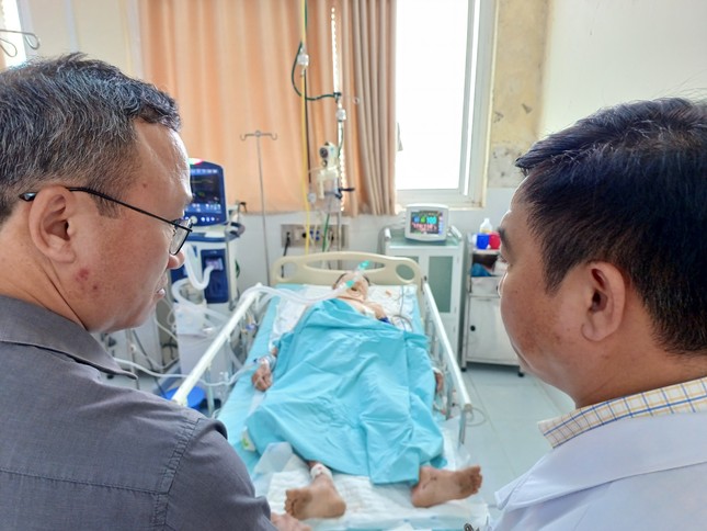 Vụ tai nạn giao thông kinh hoàng ở Quảng Nam: Nạn nhân thứ 9 tử vong ảnh 1