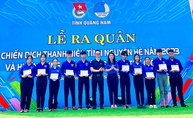 Tuổi trẻ Quảng Nam sôi nổi ra quân Chiến dịch Thanh niên tình nguyện hè 2023 ảnh 6