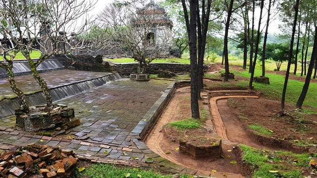 Phát lộ kiến trúc nguyên gốc cụm lăng vua Đồng Khánh ảnh 5