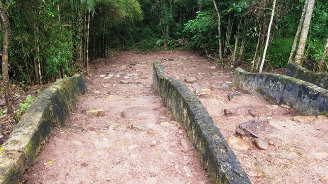 Phát lộ kiến trúc nguyên gốc cụm lăng vua Đồng Khánh ảnh 3