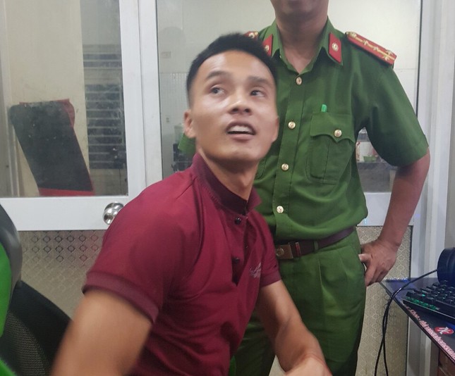 Bắt giữ phạm nhân vượt ngục Triệu Quân Sự tại quán internet ở Tam Kỳ ảnh 1