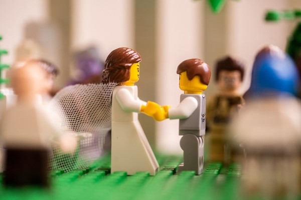 Giải pháp “chống buồn chán”: Tổ chức đám cưới cực yêu cho các nhân vật Lego ảnh 5