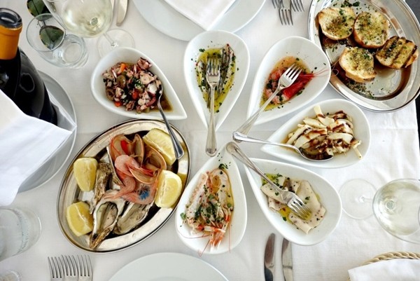 Được trả nửa tiền vé máy bay và 1/4 tiền khách sạn nếu tới đảo Sicily, lên lịch không nào? ảnh 2