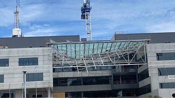 Tòa nhà của trường đại học Úc sập xuống bất ngờ: Có người thiệt mạng, bị thương và mắc kẹt ảnh 4