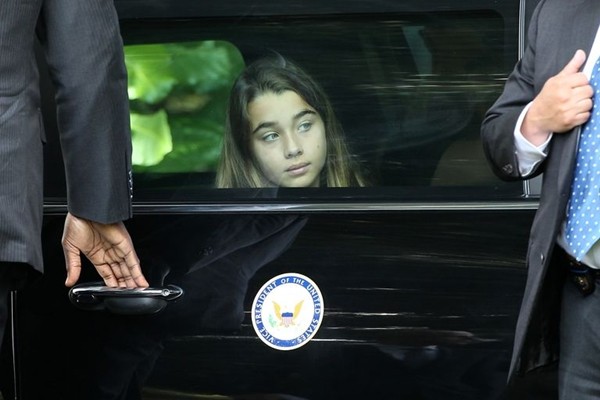 Dàn “hoa hậu” nhà Biden: 4 cô cháu gái vừa đẹp vừa giỏi của ông Joe Biden ảnh 6