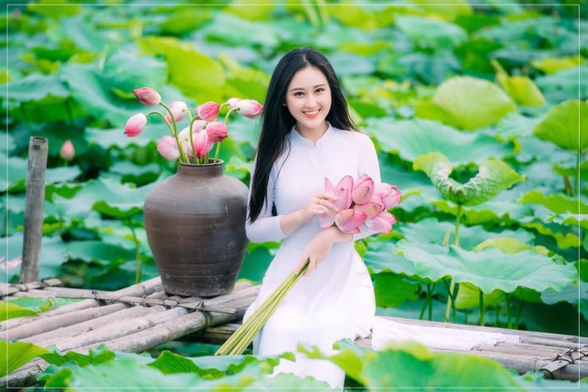 Mùa sen nở, giới trẻ đua nhau 'thả dáng' ảnh 9