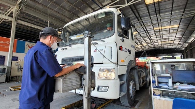 Cảnh lạ tại các Trung tâm đăng kiểm phía Nam sau nhiều ngày căng thẳng ảnh 7