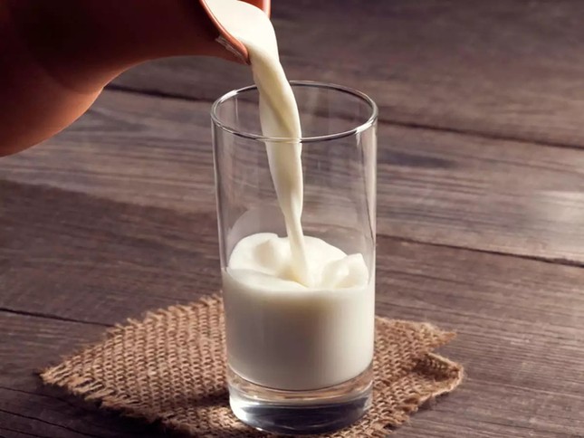 Những người không nên uống sữa vào buổi sáng kẻo ‘độc đủ đường’ ảnh 1
