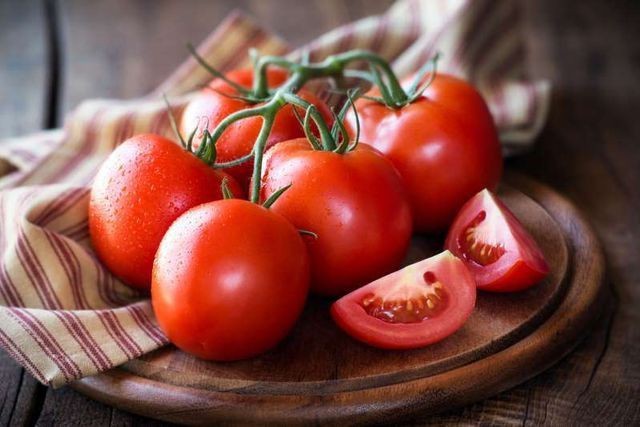 Mắc sai lầm khi ăn cà chua, món ngon hóa 'độc dược' ảnh 1