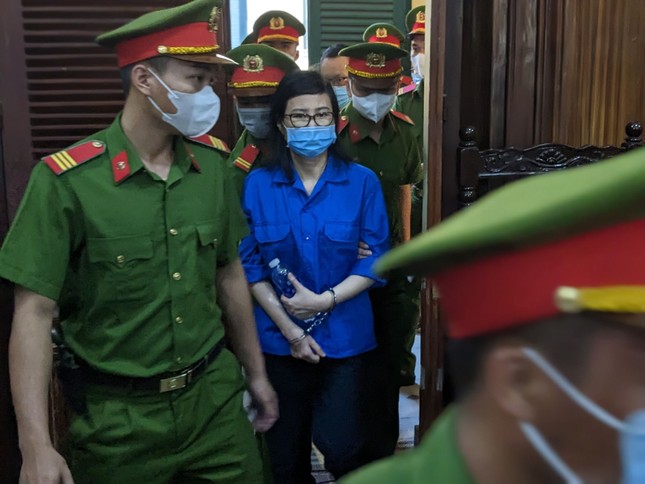 Cựu nữ 'phó tướng' của bà Nguyễn Thị Thanh Nhàn hầu tòa trong vụ án tại Sở Y tế Cần Thơ ảnh 2
