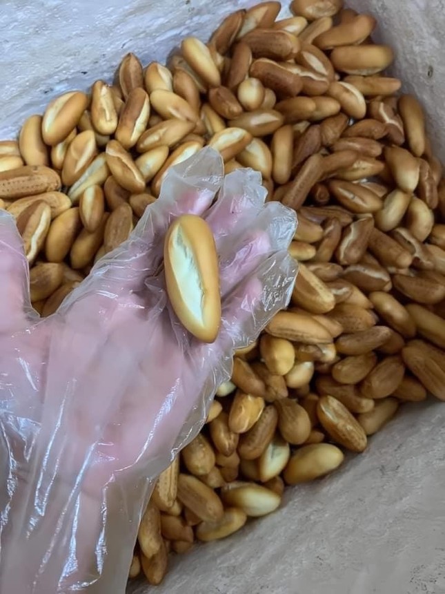 Chân dung món bánh mì mini nóng hổi đang gây bão cộng đồng teen Sài Gòn ảnh 2