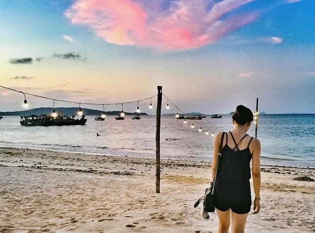 Điểm đến hot nhất Hè này: Những homestay “sống ảo” siêu chất khi vi vu Quảng Ninh ảnh 15