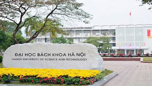 Học phí các trường top đầu Hà Nội: Đại học Kinh tế Quốc dân có ngành lên tới 80 triệu đồng ảnh 1