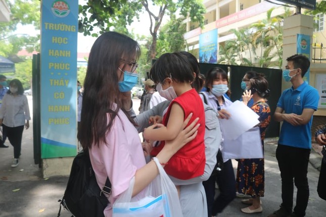 Đề thi Văn THPT: Bàn về việc trân trọng cuộc sống mỗi ngày, phần NLVH “gọi tên” Đất nước ảnh 6