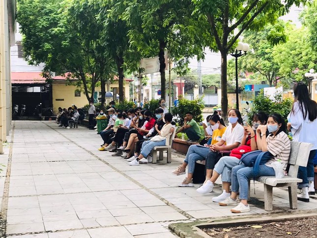 Thi năng khiếu của trường Báo: Nghĩa cử đẹp mùa dịch COVID-19 được đưa vào đề thi ảnh 10