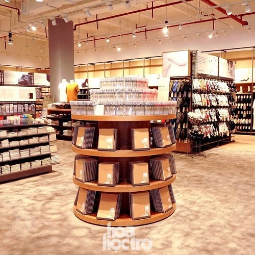 Nhật kí trải nghiệm cửa hàng Muji đầu tiên tại TP.HCM: Điểm hẹn của teen mê “tối giản" ảnh 2