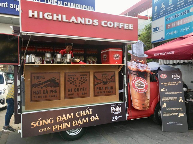 Bận rộn một cách sành điệu với cà phê “take away” đến từ những thương hiệu đình đám ảnh 1