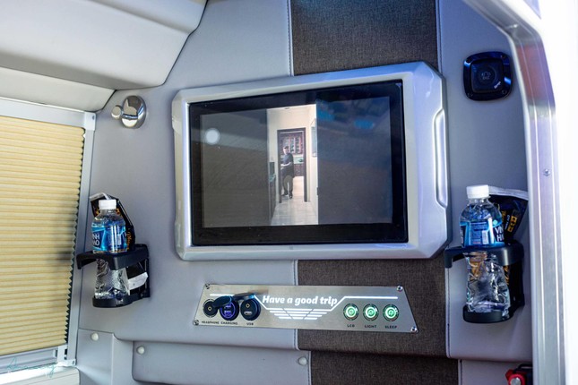 Tin vui cho hội mê Đà Lạt: Xe limousine giường đôi xuất hiện, “xịn” như khách sạn 5 sao ảnh 4