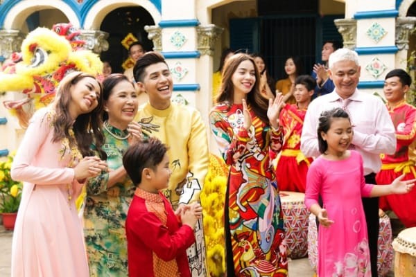 Tết đến Xuân về, bỏ túi ngay vài bí kíp giúp bạn "sang” hơn trong những tình huống khó đỡ ảnh 3