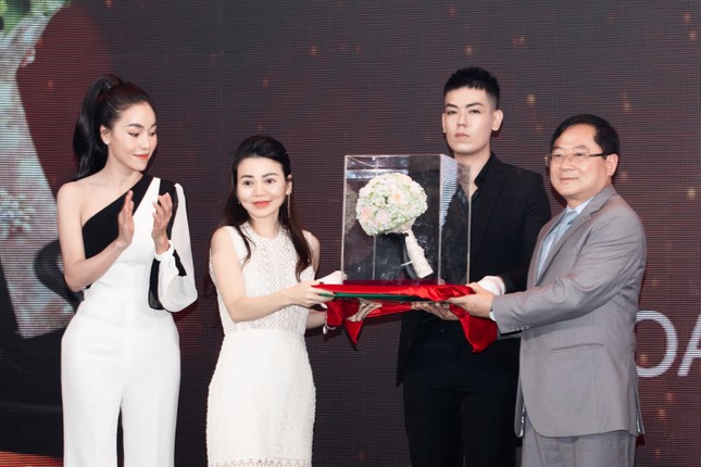 Công bố vương miện Hoa hậu Việt Nam 2020 ảnh 6