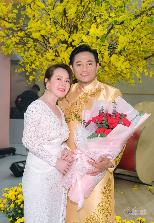 Quý Bình: Nhiều người từ ghét chuyển sang hâm mộ vợ chồng tôi! ảnh 1