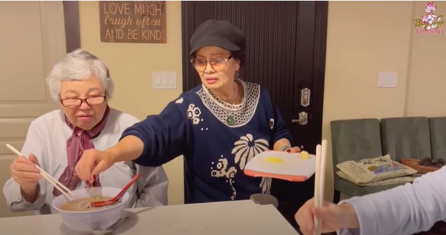 Mẹ Bằng Kiều tiết lộ nhiều điều bất ngờ và thú vị về con dâu cũ ảnh 1