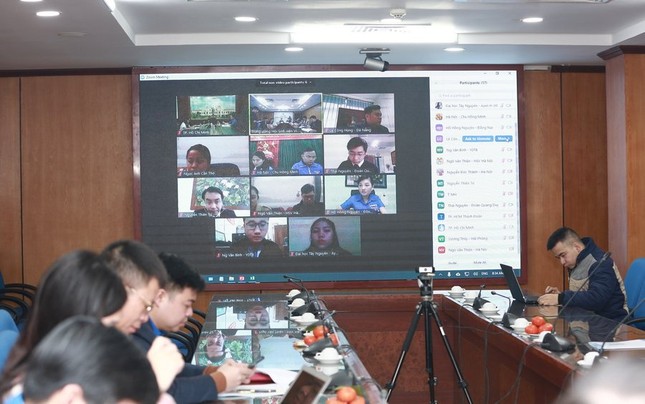 Hướng đến các tỉnh bị ảnh hưởng bởi lũ lụt ảnh 1