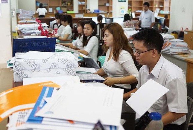 Hơn 1,9 triệu biên chế đang hưởng lương ngân sách nhà nước ảnh 1