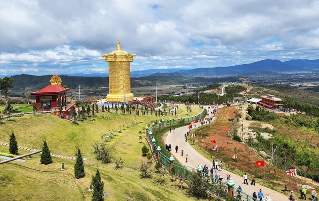 Bộ Nội vụ: Quản lý chặt chẽ hoạt động Khu du lịch văn hóa tâm linh ở Lâm Đồng ảnh 2