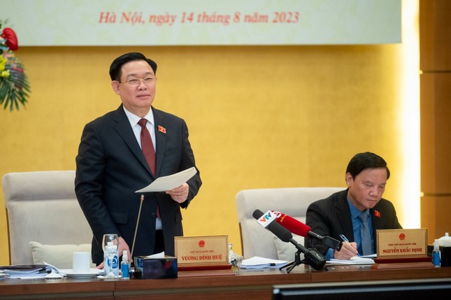 Sớm ban hành phương pháp định giá, giảm chi phí để giảm giá sách giáo khoa ảnh 2