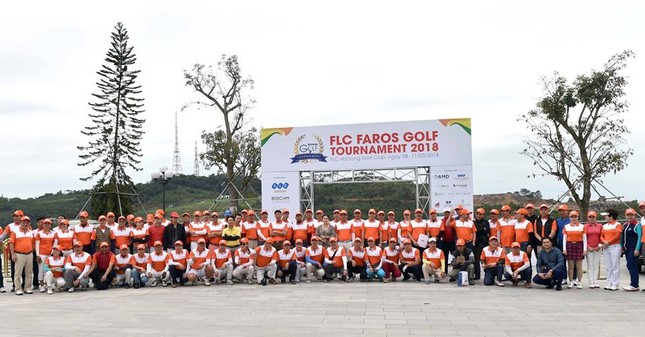 Gần 1.400 golfer tham dự giải FLC Faros Golf Tournament 2018 ảnh 1