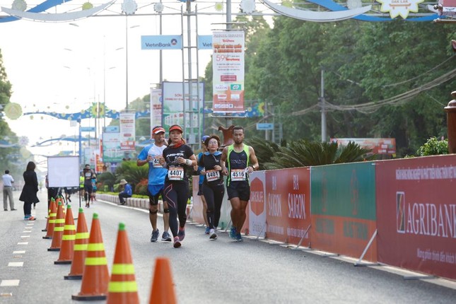 Việt dã Tiền Phong: Tranh đua lúc rạng đông ảnh 13