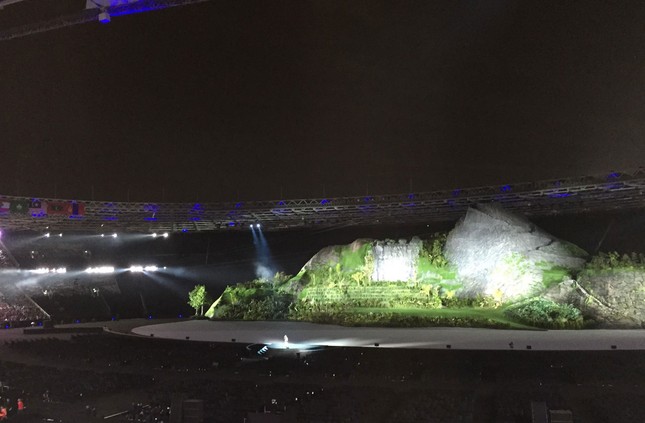 Lễ khai mạc ASIAD 2018: Lung linh đầy sắc màu ảnh 1