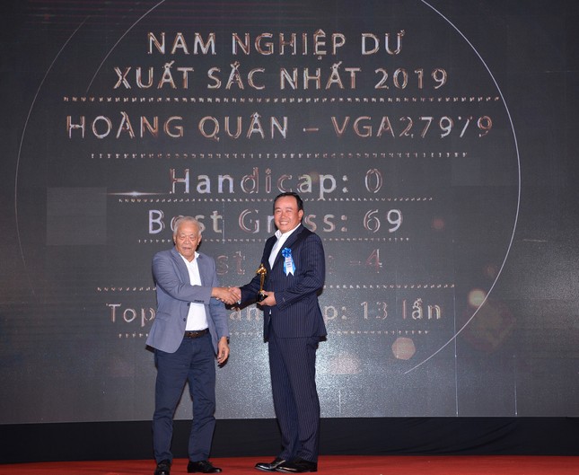 Golfer Hoàng Quân xuất sắc nhất năm 2019 ảnh 1