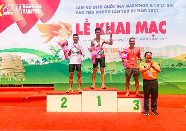 Đan Quyết: Khi runner phong trào trở thành kiện tướng marathon ảnh 1