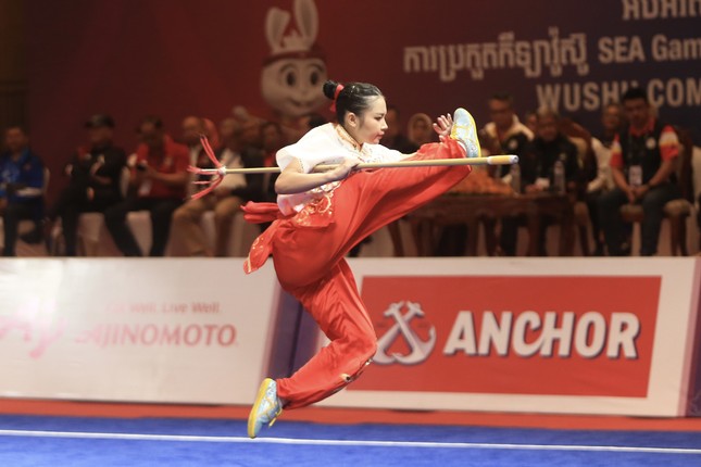 Trực tiếp SEA Games 32 ngày 10/5: Các VĐV bơi, điền kinh vượt qua vòng loại trong buổi sáng - Ảnh 2.