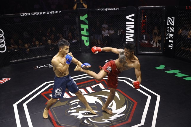 Trần Ngọc Lượng đánh bại đệ tử Johnny Trí Nguyễn trên sàn MMA Lion Championship 07 ảnh 2