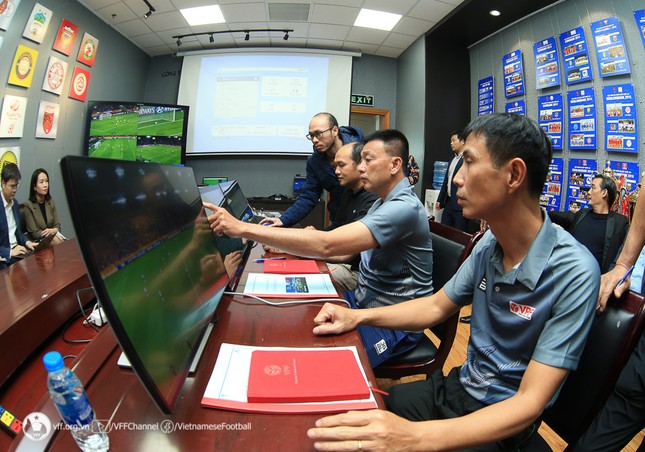 Công nghệ VAR áp dụng tại vòng 3 giai đoạn 2 V-League ảnh 1