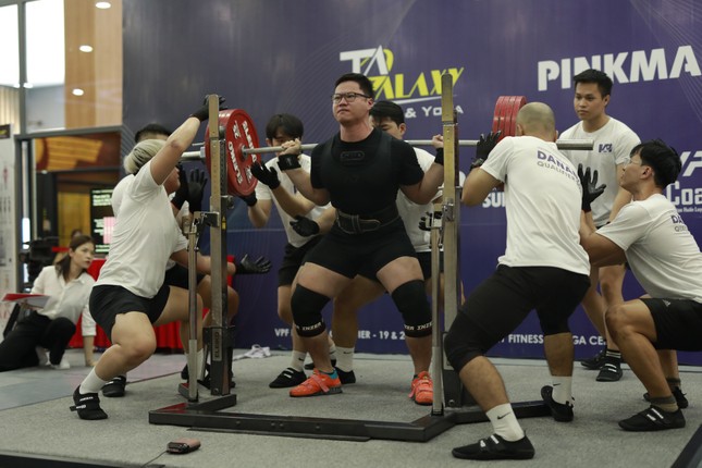 Phạm Anh Tú giành giải toàn năng, phá kỷ lục powerlifting Việt Nam 2023 ảnh 1