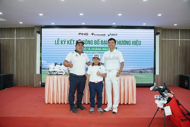 Nhà vô địch 9 tuổi VGA Junior Tour nhận tài trợ gần nửa tỷ đồng ảnh 2