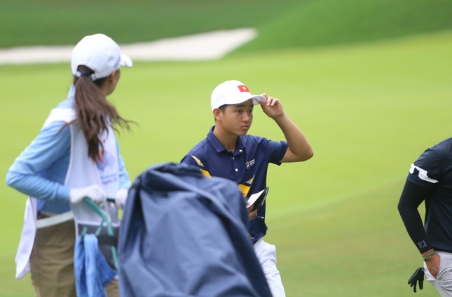 Anh Minh đạt điểm âm duy nhất tại vòng 3 Asiad 19 ảnh 1