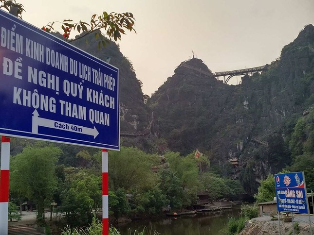 Cận cảnh tháo dỡ công trình 'khủng' xâm phạm di sản Tràng An ảnh 1