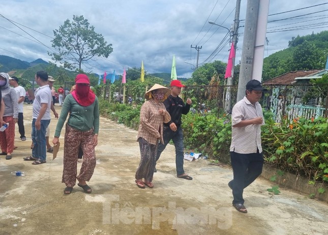 Nghe phương án đưa con tới lớp, phụ huynh kéo nhau bỏ về ảnh 5