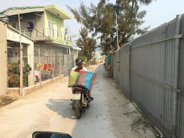 Người dân Đà Nẵng vẫn “dài cổ” chờ mở lối xuống biển ảnh 8